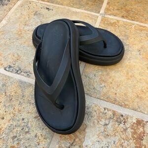 Zara Black Women's Flip Flops